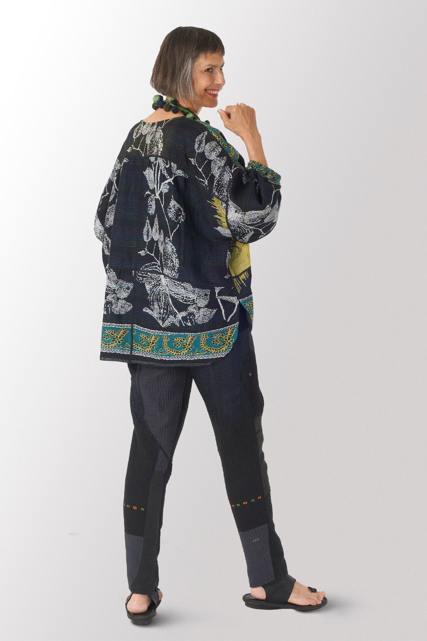 OL2970-BLK / ORGANIC LEAVES KANTHA -BLK (AVAILABLE JACKETS)