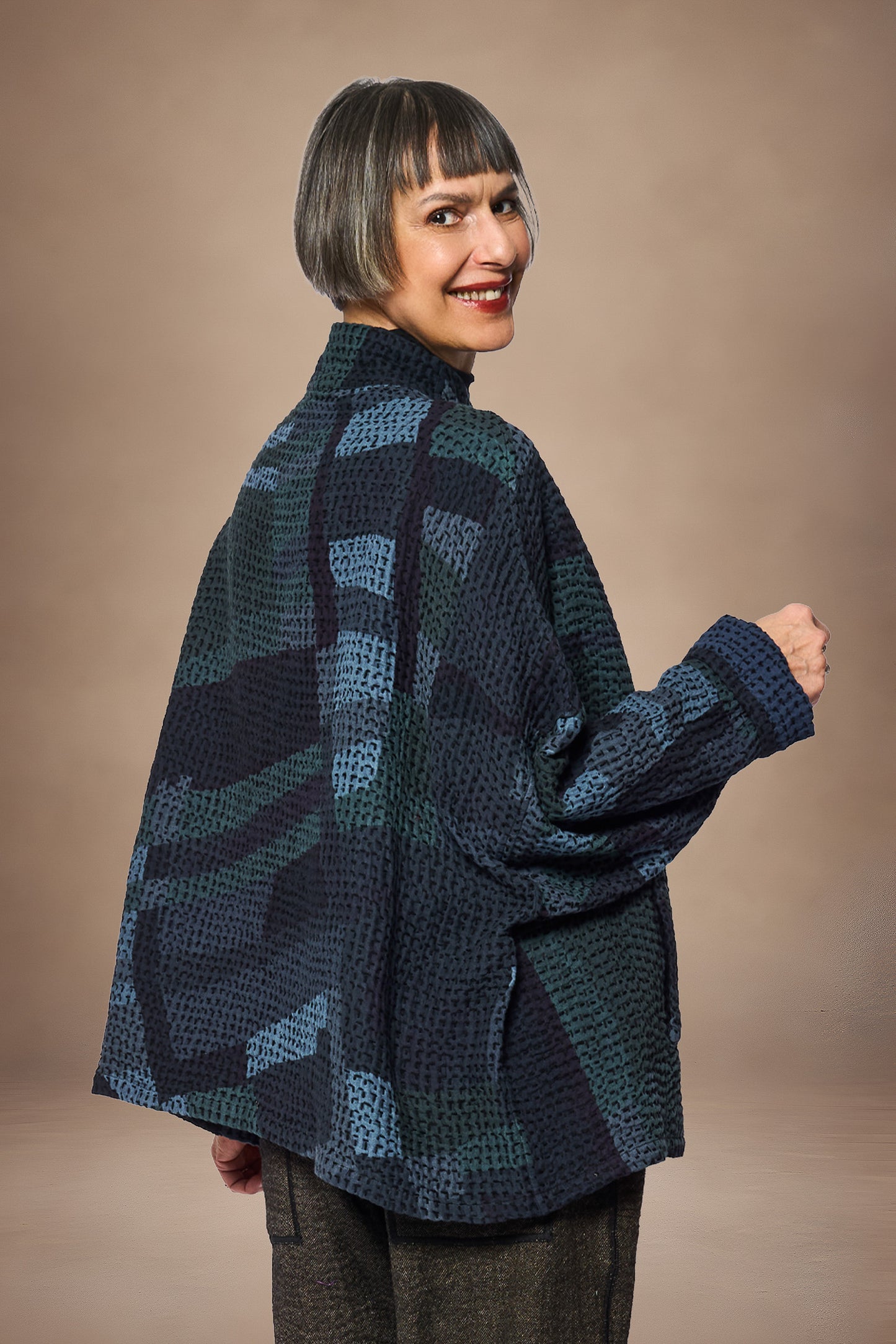 BW3970-NVY / ABSTRACT WAFFLE KANTHA (In Kantha)