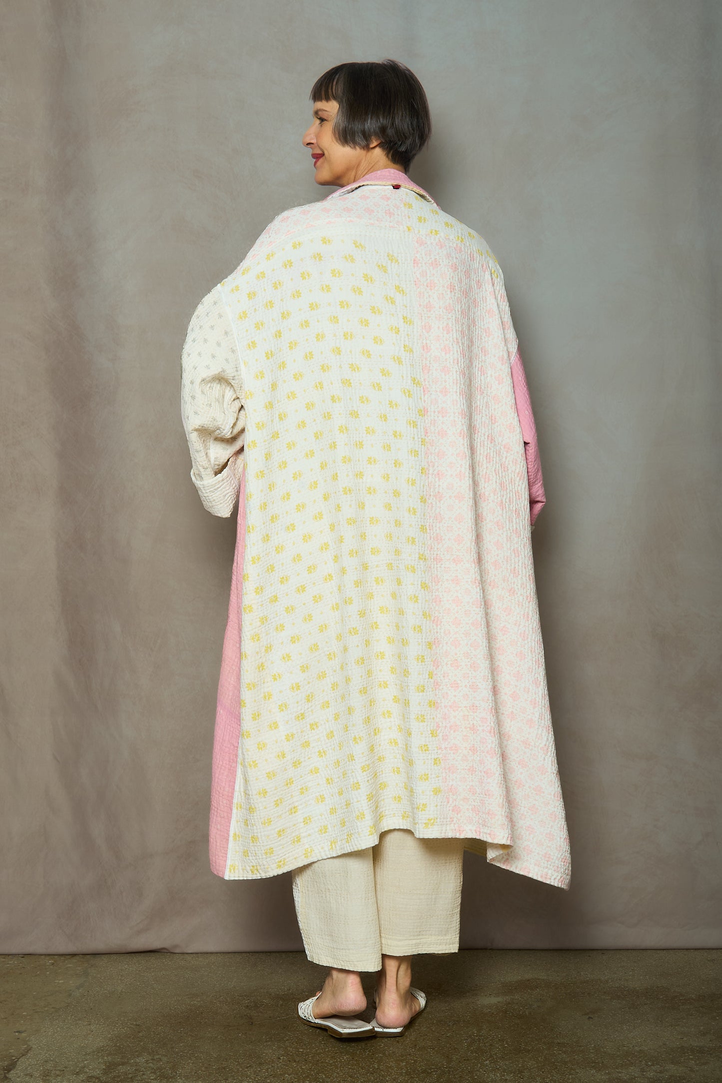 FM4970-IVY / FRAYED PATCH MIX KANTHA -IVY (AVAILABLE JACKETS)