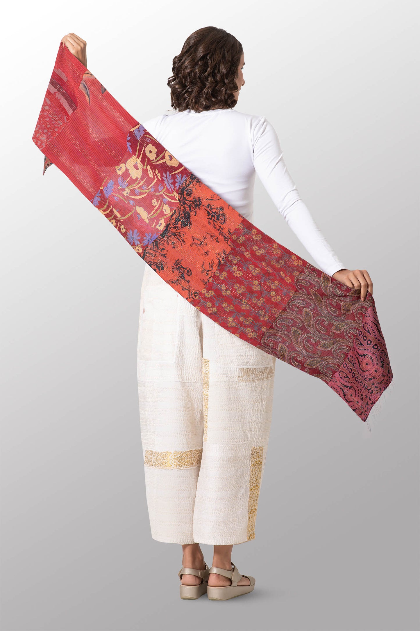 GS2805-MAR / GEORGETTE VINTAGE SILK PATCH KANTHA - SCARF SHORT (AVAILABLE STOCK)