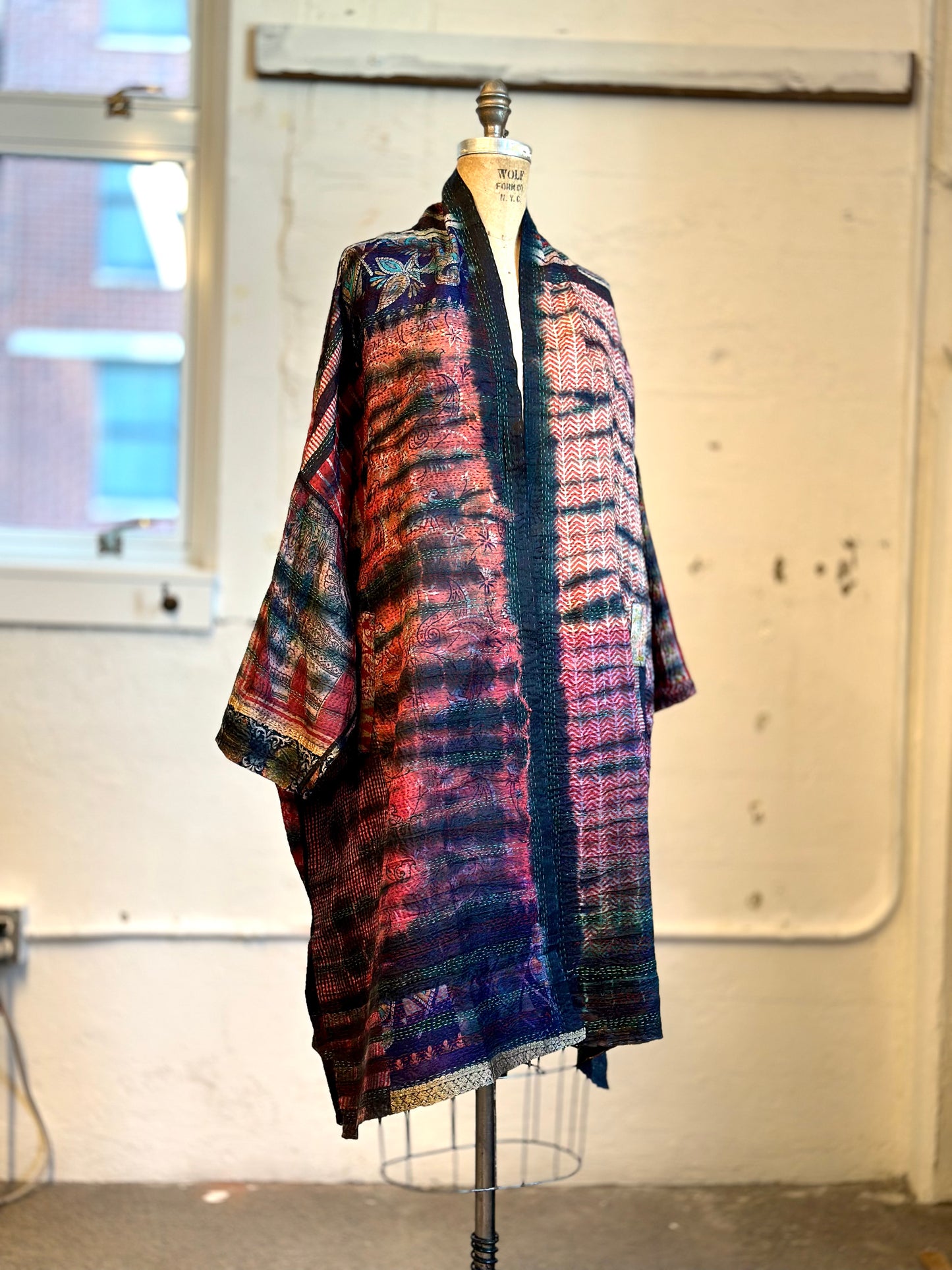 ST-SV2970-MAR / TIE DYE VINTAGE SILK KANTHA (AVAILABLE JACKETS) SV2970-MLT TO ST-SV2970
