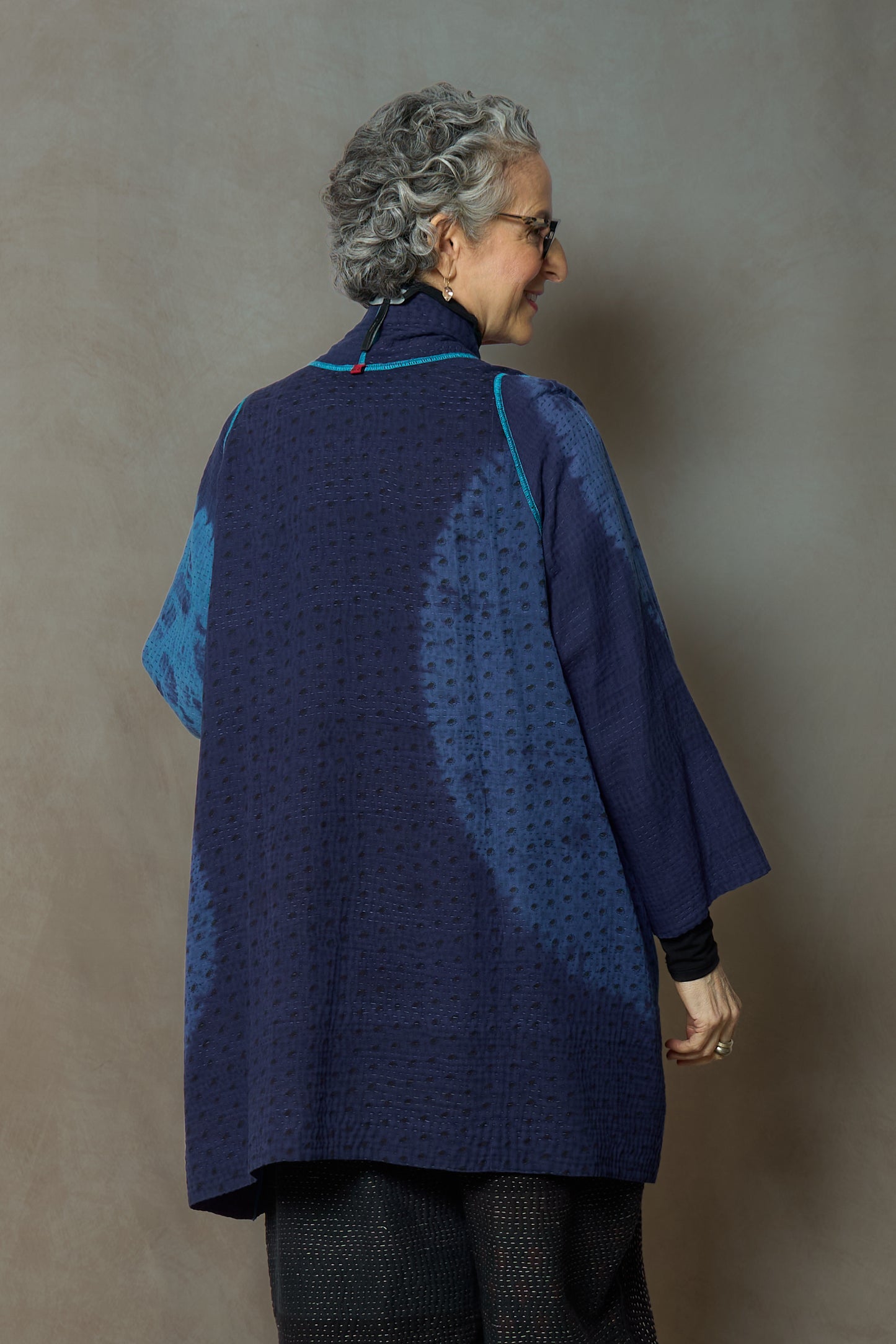 TC4970-BLU / WO4970-BLU / COTTON SILK SW PATCH OMBRE KANTHA (AVAILABLE JACKETS)