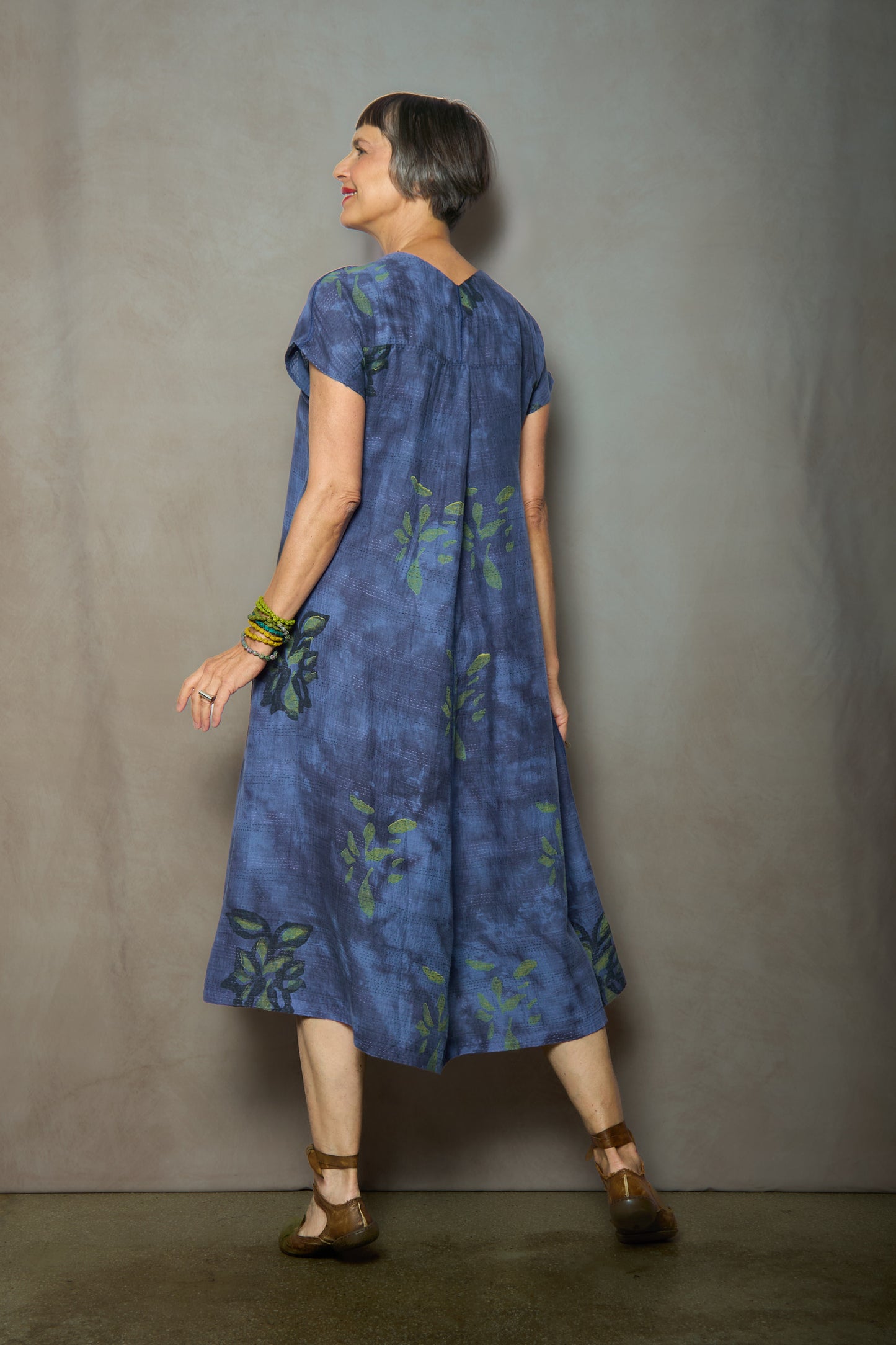 UF2971-BLU / CLOUD TIE DYE FLORAL KANTHA (In Kantha)