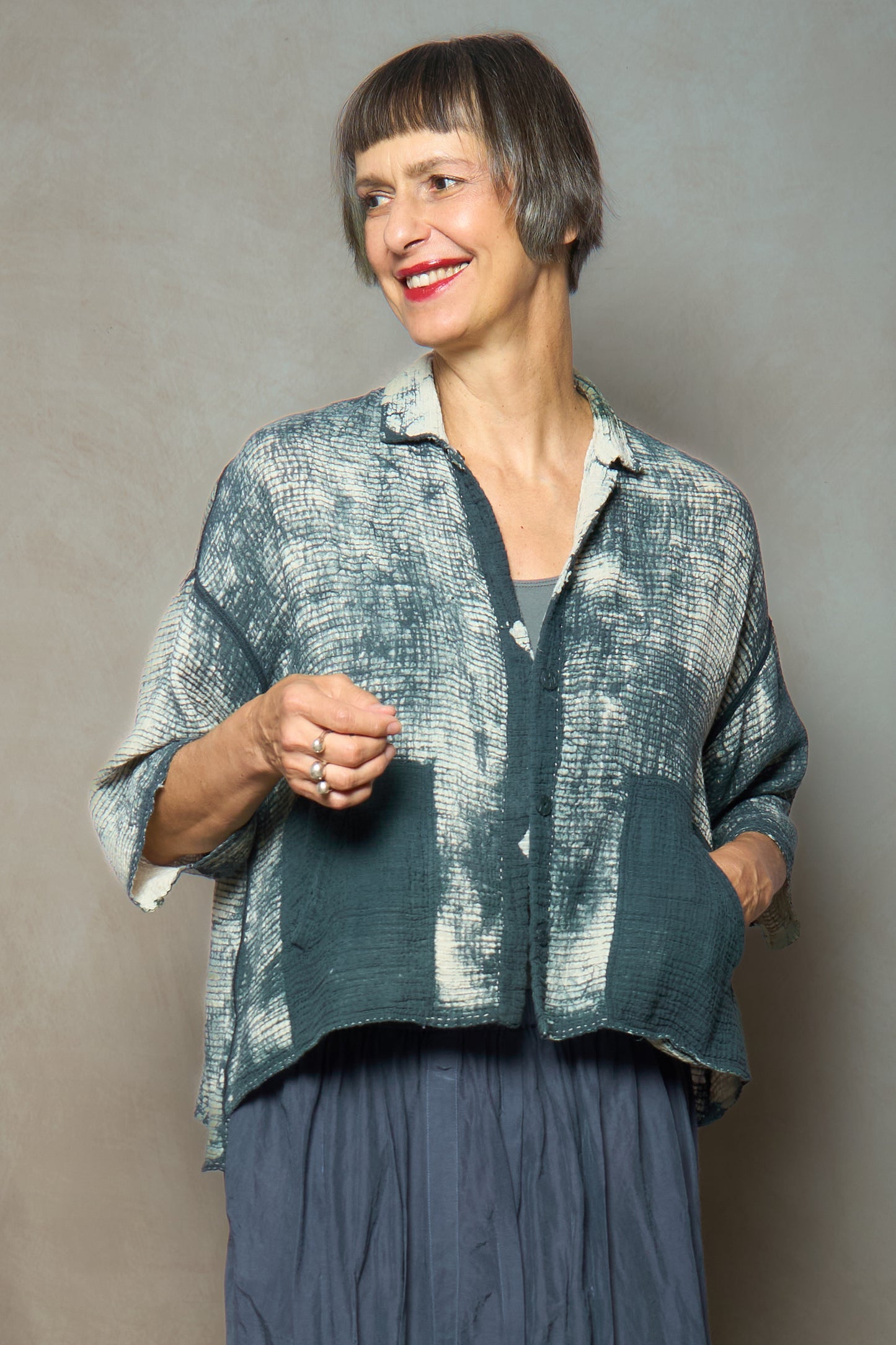 YP2971-GRY / MUD DYE RIPPLE KANTHA (AVAILABLE JACKETS)