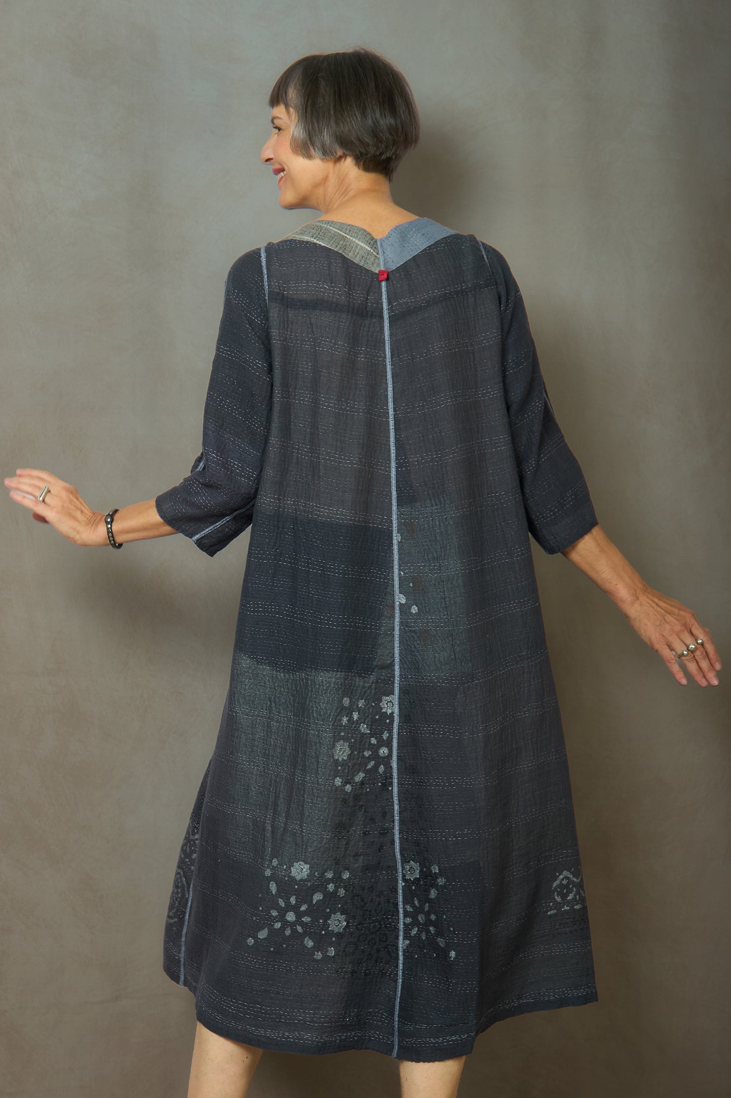 ZB2970-GRY  / MOSAIC FRAY PATCH KANTHA (In Kantha)