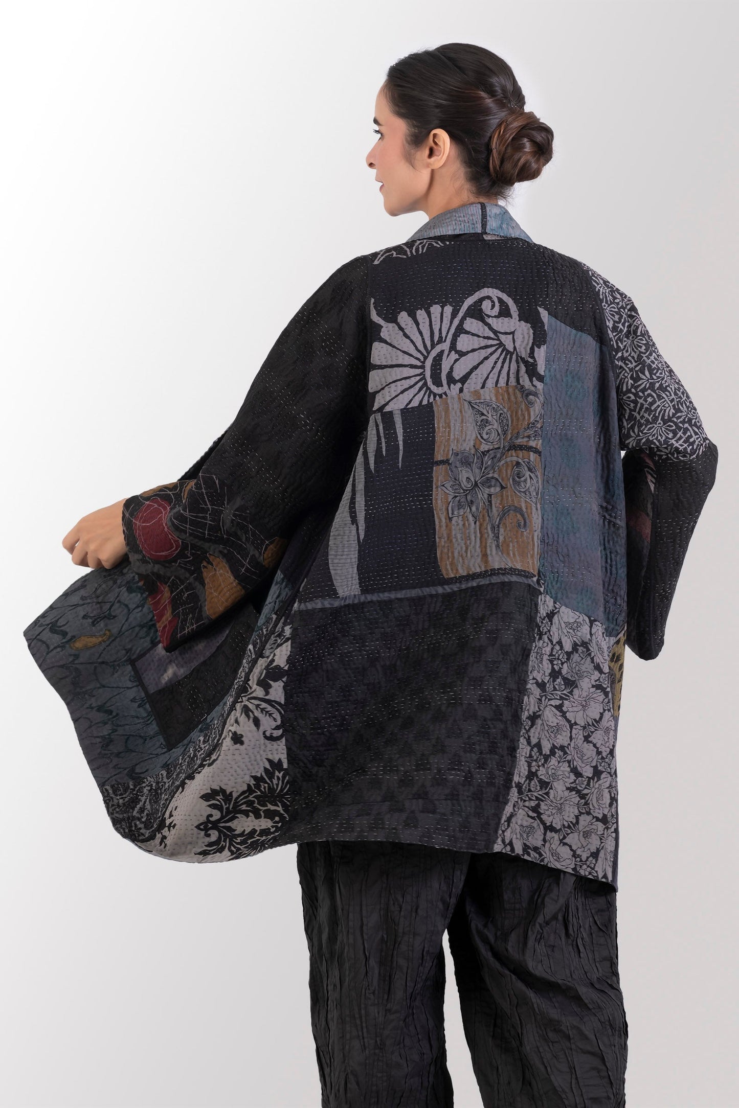GJ4970-BLK / GEORGETTE JACQUARD VINTAGE SILK PATCH KANTHA -BLK (AVAILABLE JACKETS)