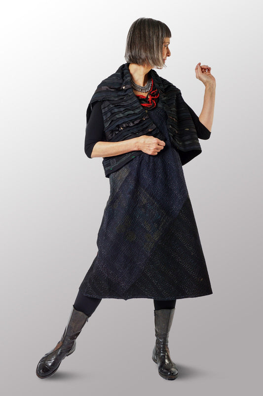 WV2803-BLK / WAVY STRIPE KANTHA - SHAWL LARGE (AVAILABLE STOCK)